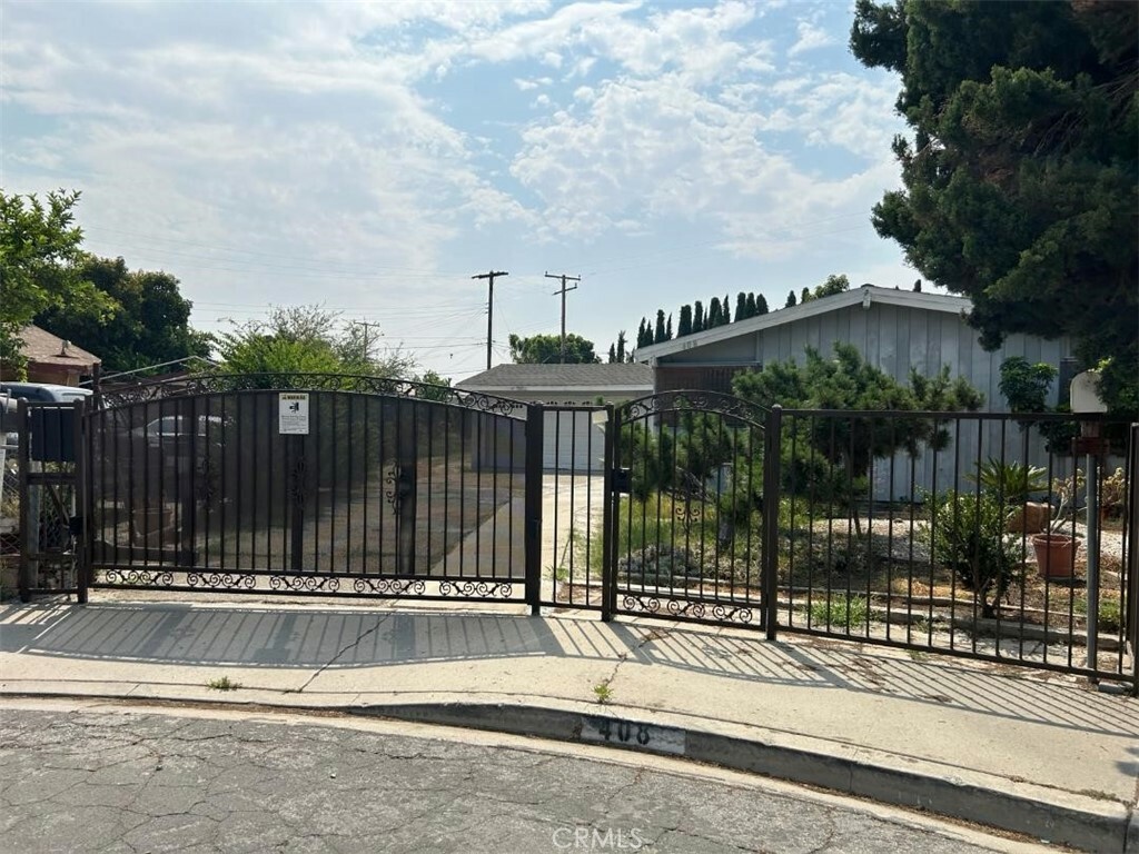 Property Photo:  408 Gretchen Place  CA 91768 