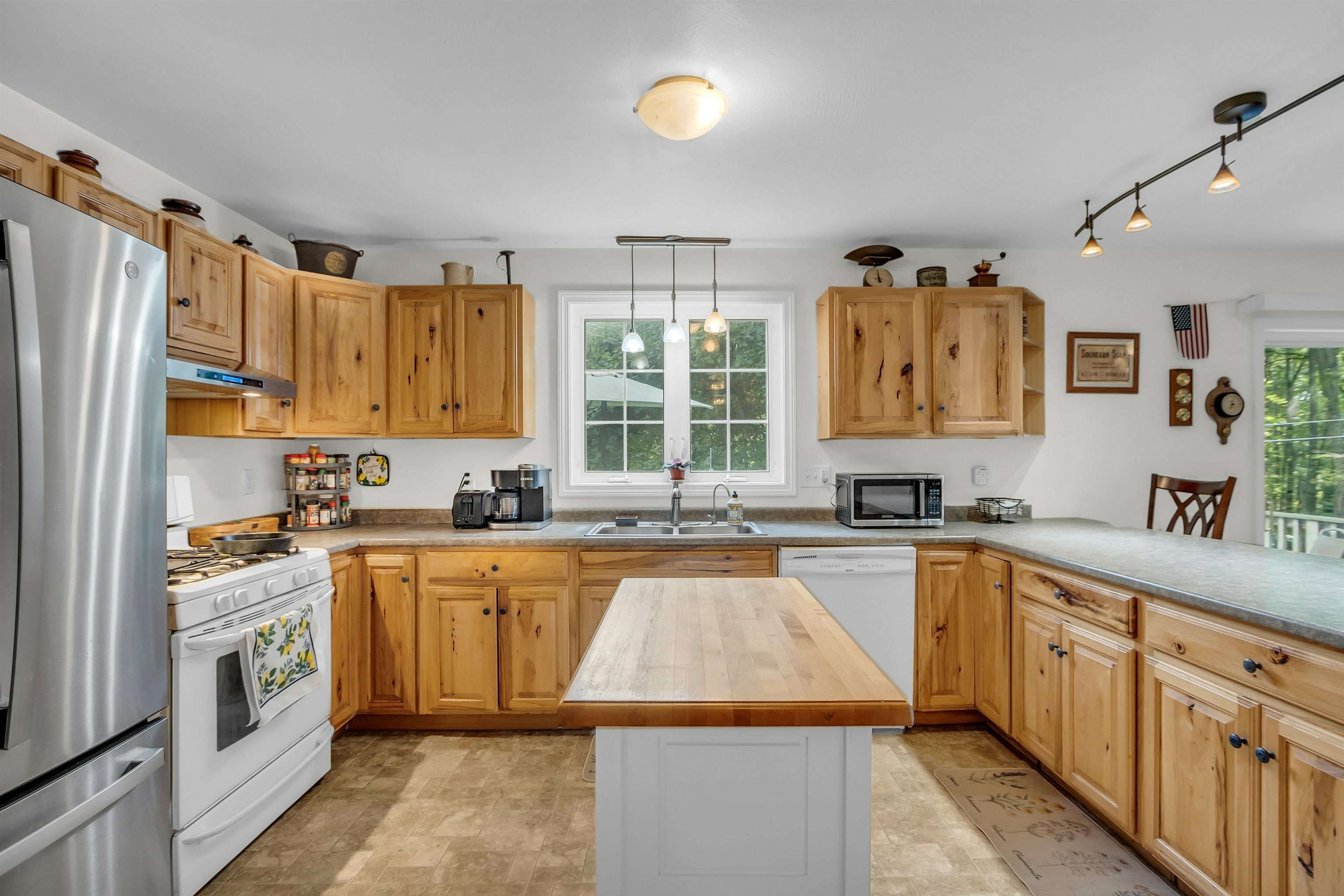 Property Photo:  16B Johnson Street  NH 03055 