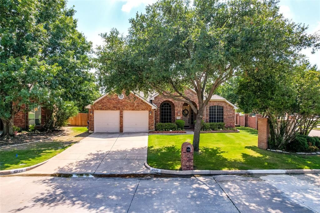 Property Photo: 2500 Morgan Ann Avenue TX 76063