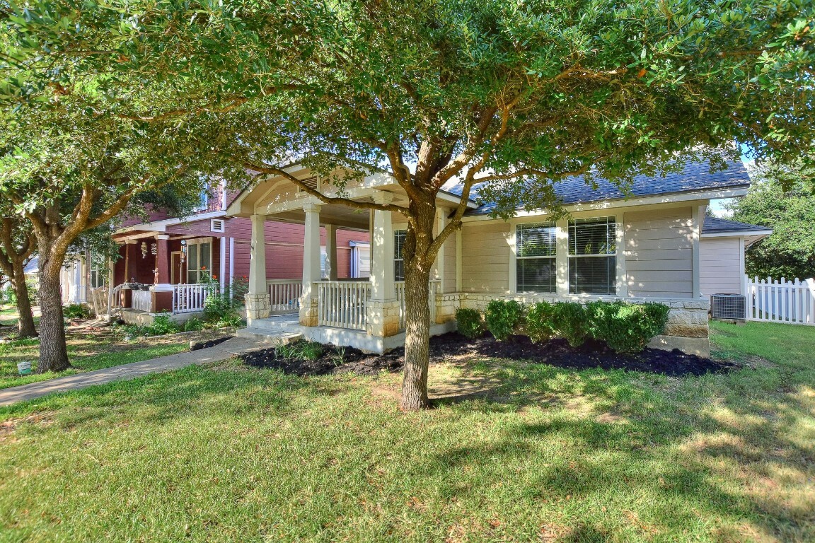 Property Photo:  1007 Monadale Trail  TX 78664 