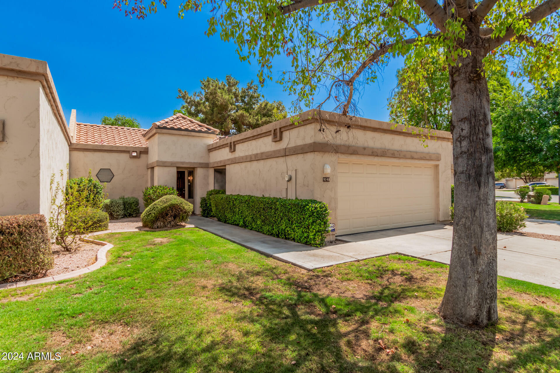 Property Photo:  9140 W Kimberly Way  AZ 85382 