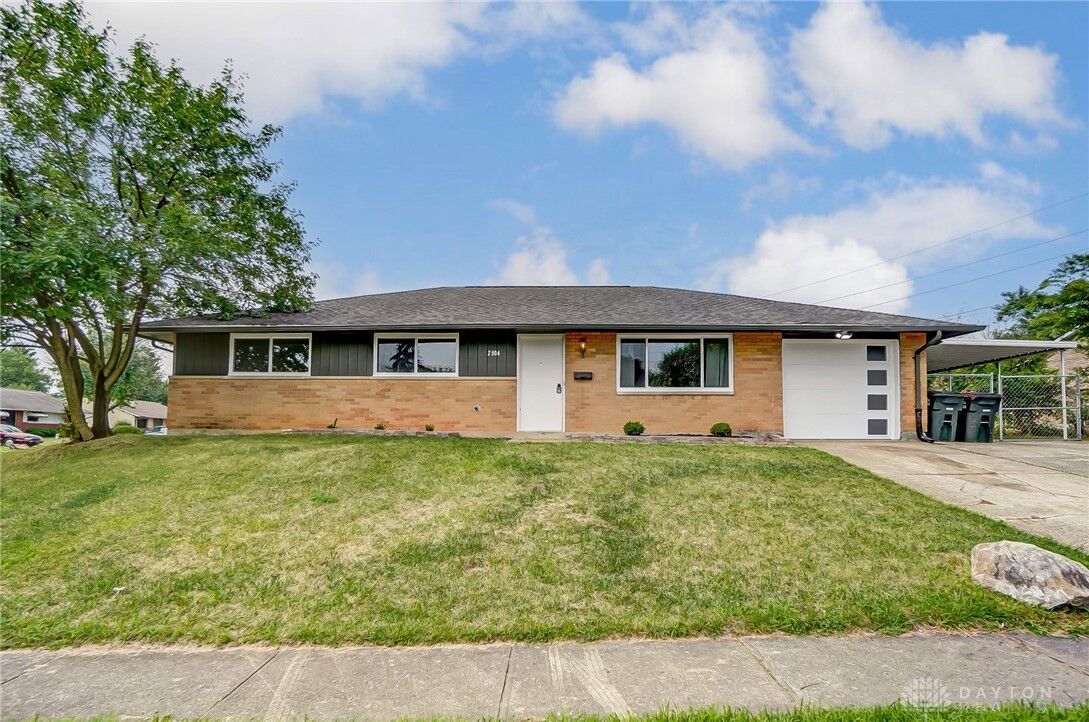 Property Photo: 2504 Madden Hills Drive OH 45417