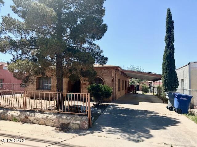 Property Photo: 136 Gaspar Street TX 79907