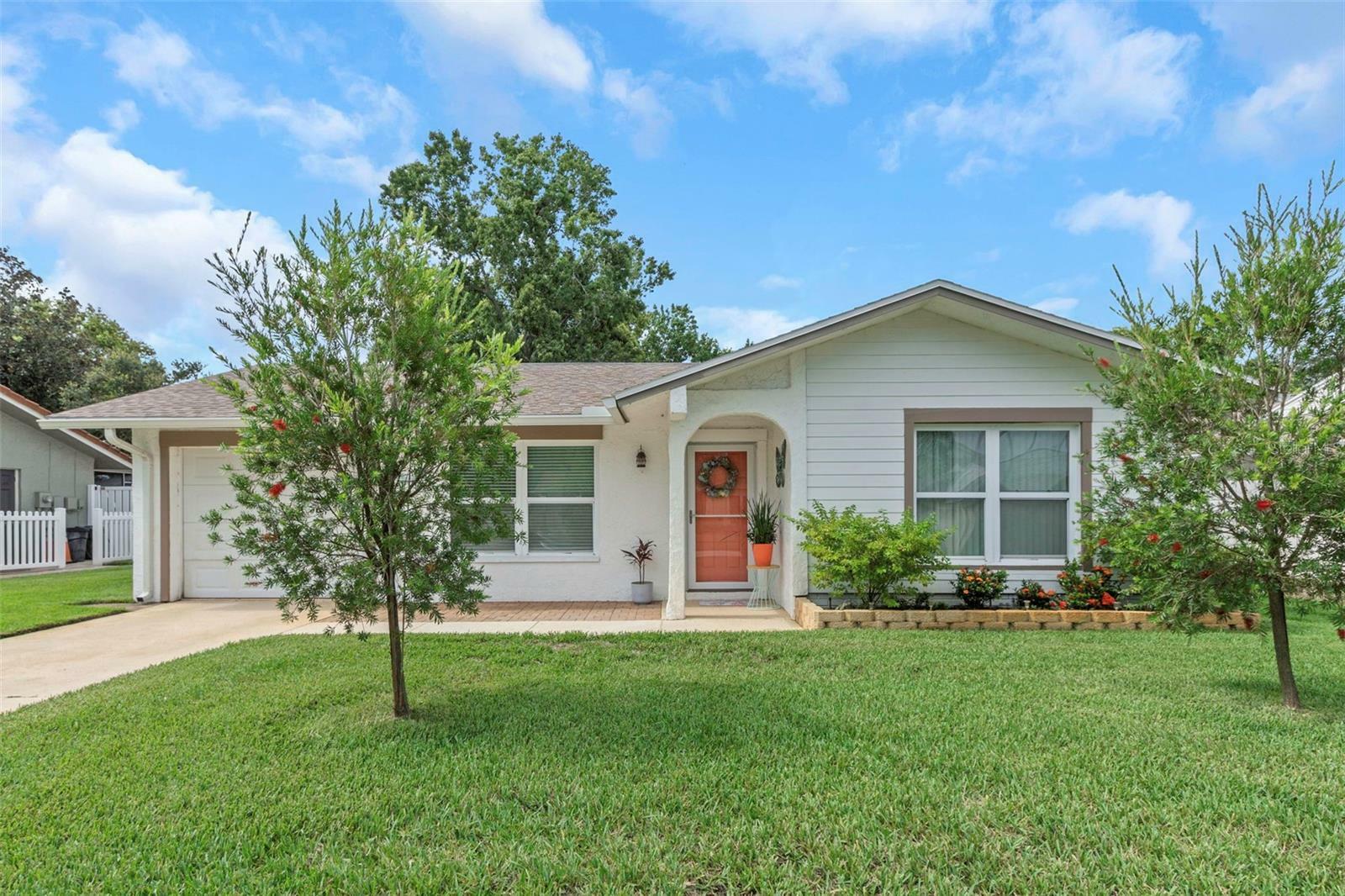 Property Photo: 2405 Lighthouse Drive FL 34685
