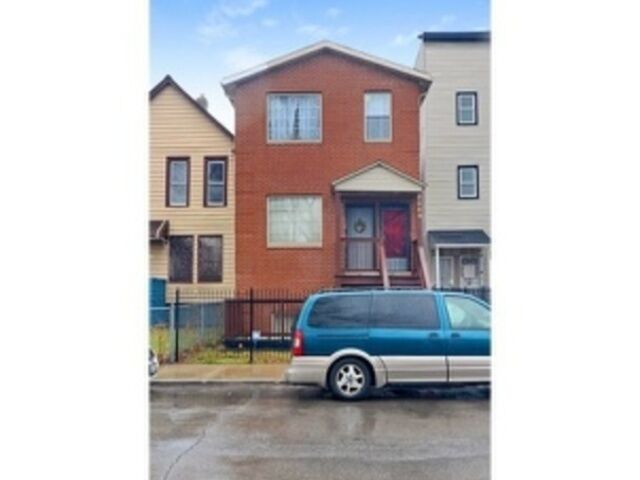 Property Photo:  7049 S Dante Avenue  IL 60637 