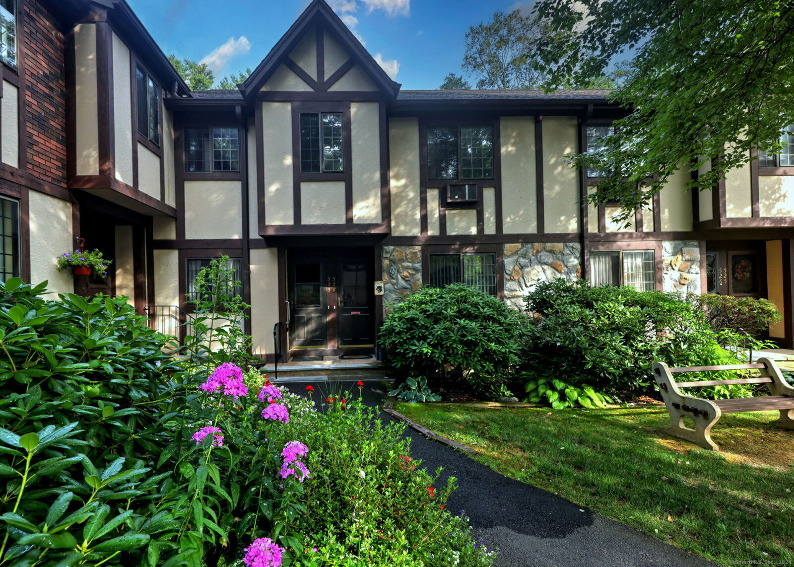 Property Photo:  524 Swanson Crescent 524  CT 06461 