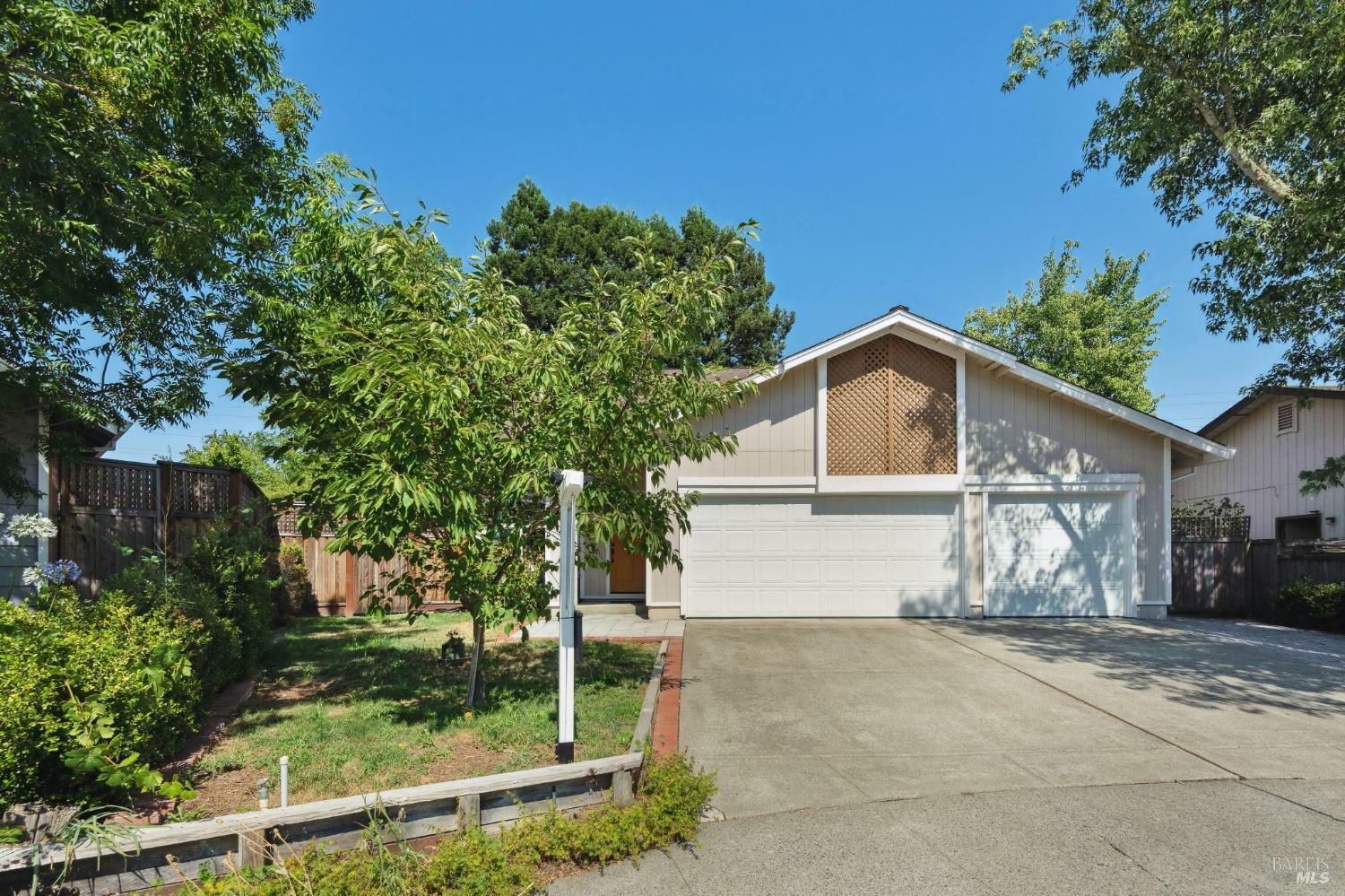 Property Photo:  514 Fitzsimmons Place  CA 95403 