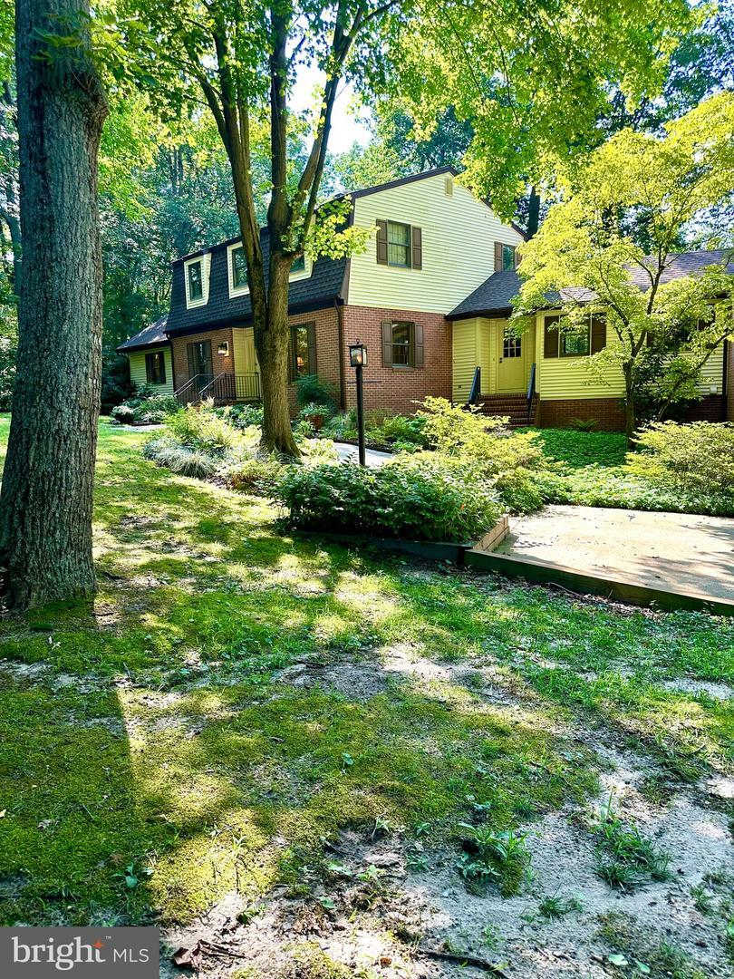 Property Photo:  512 Heath Row  DE 19963 