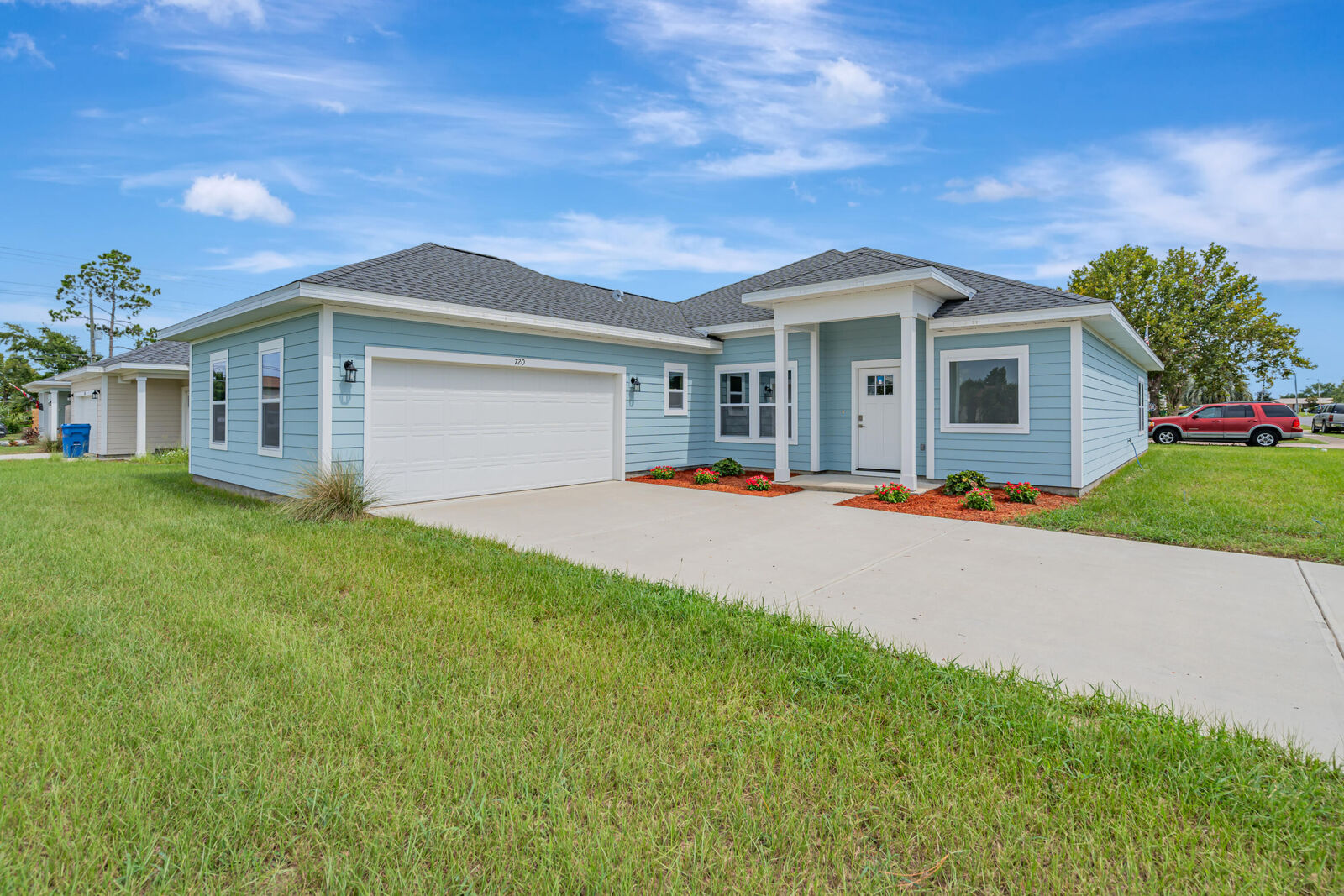 Property Photo: 720 J J Drive FL 32404