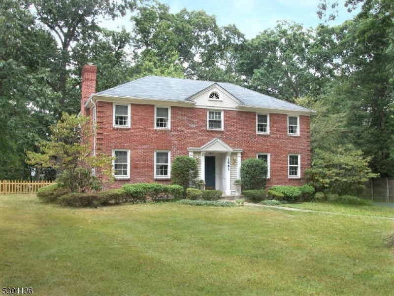 Property Photo:  1641 Forest Hill Rd  NJ 07060 