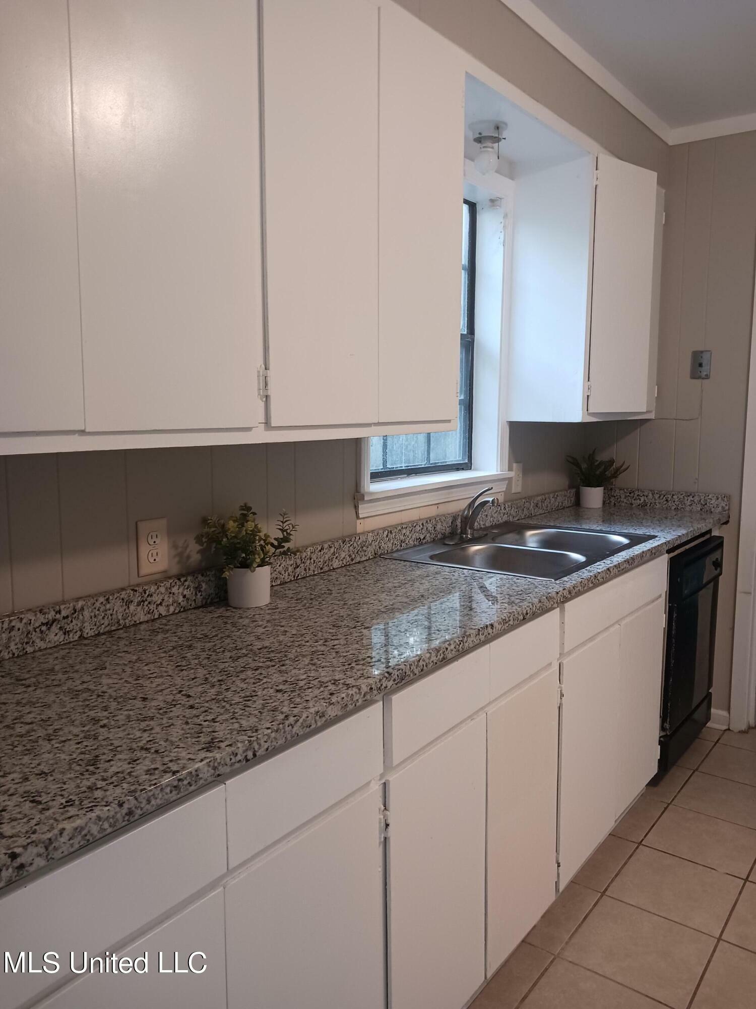 Property Photo:  1772 Currie Street  MS 39531 