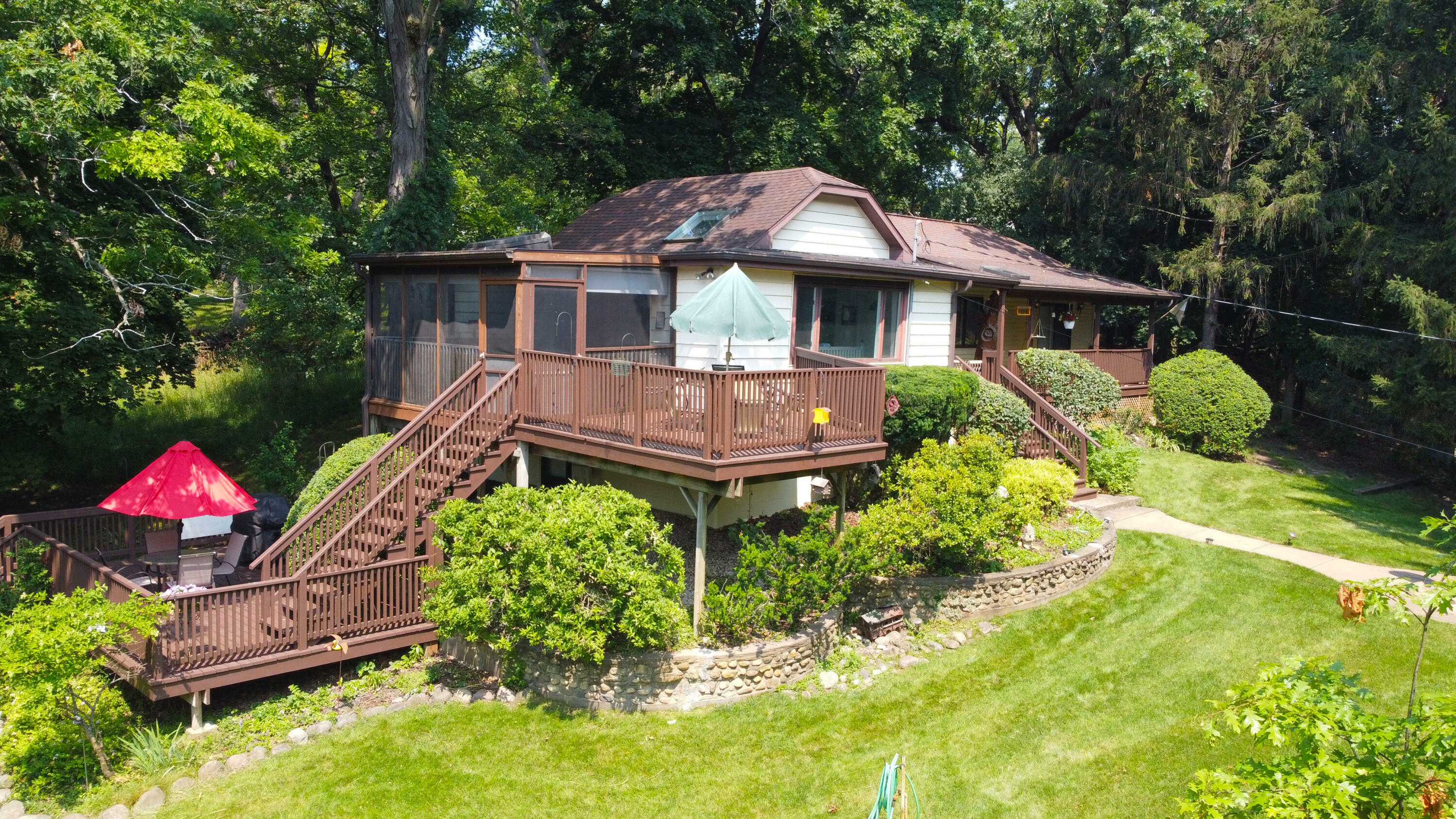 Property Photo:  N3119 Apricot Rd  WI 53147 