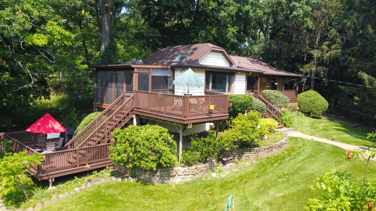 Property Photo: N3119 Apricot Rd WI 53147