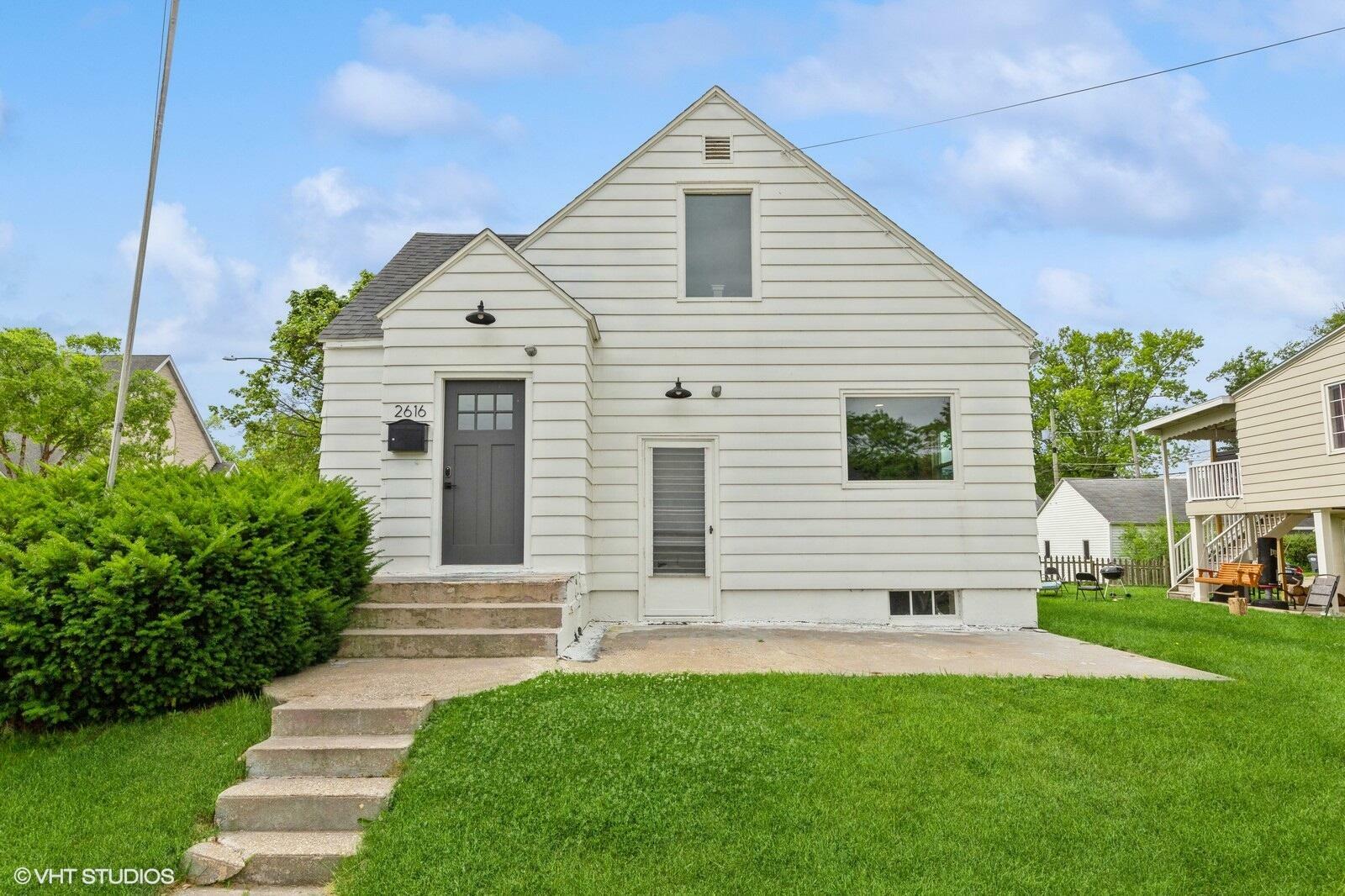 Property Photo:  2616 Niles Avenue  MI 49085 