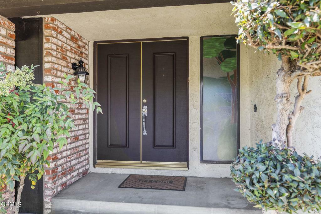 Property Photo:  1110 Junewood Court  CA 93030 