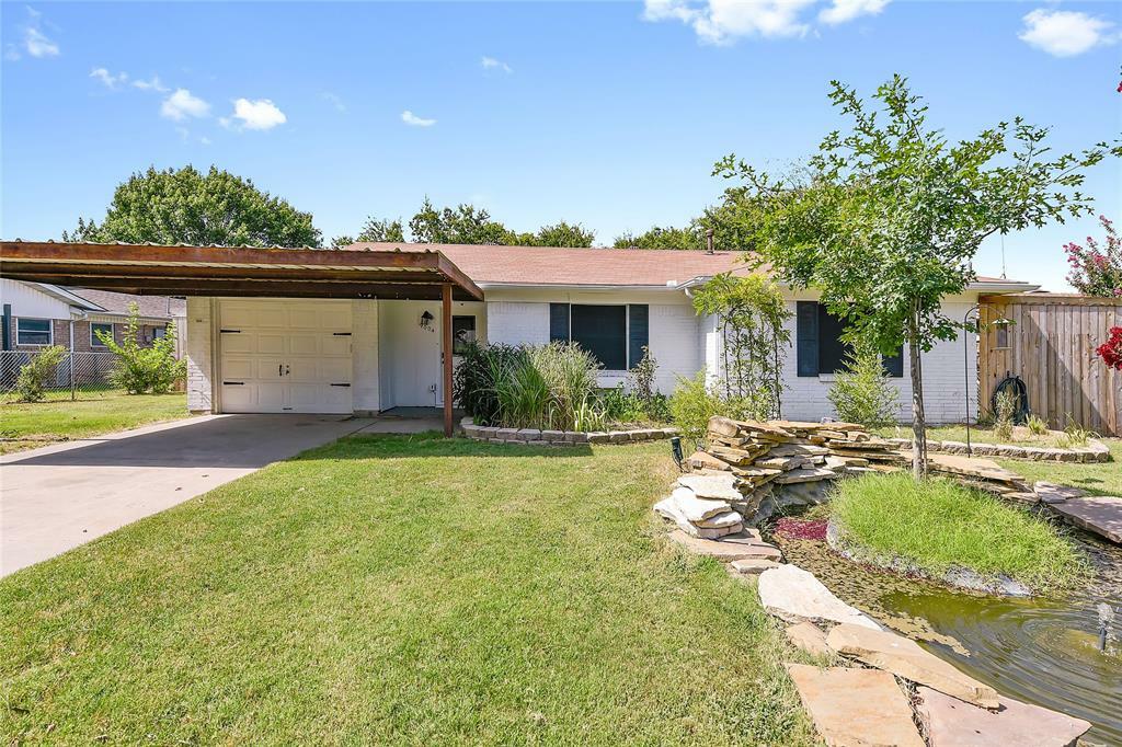 Property Photo:  9004 Toto Road  TX 76108 