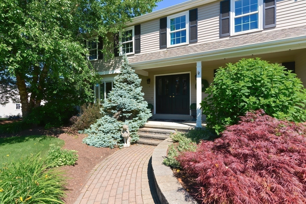 Property Photo:  7 Brastow Drive  MA 02052 