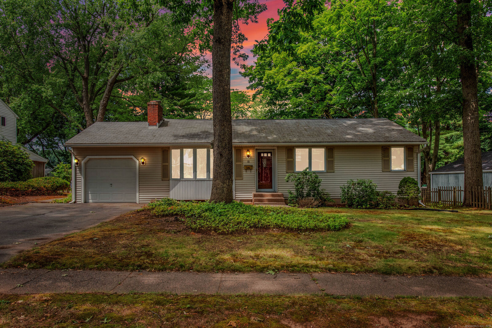 Property Photo: 15 Brandon Road CT 06118