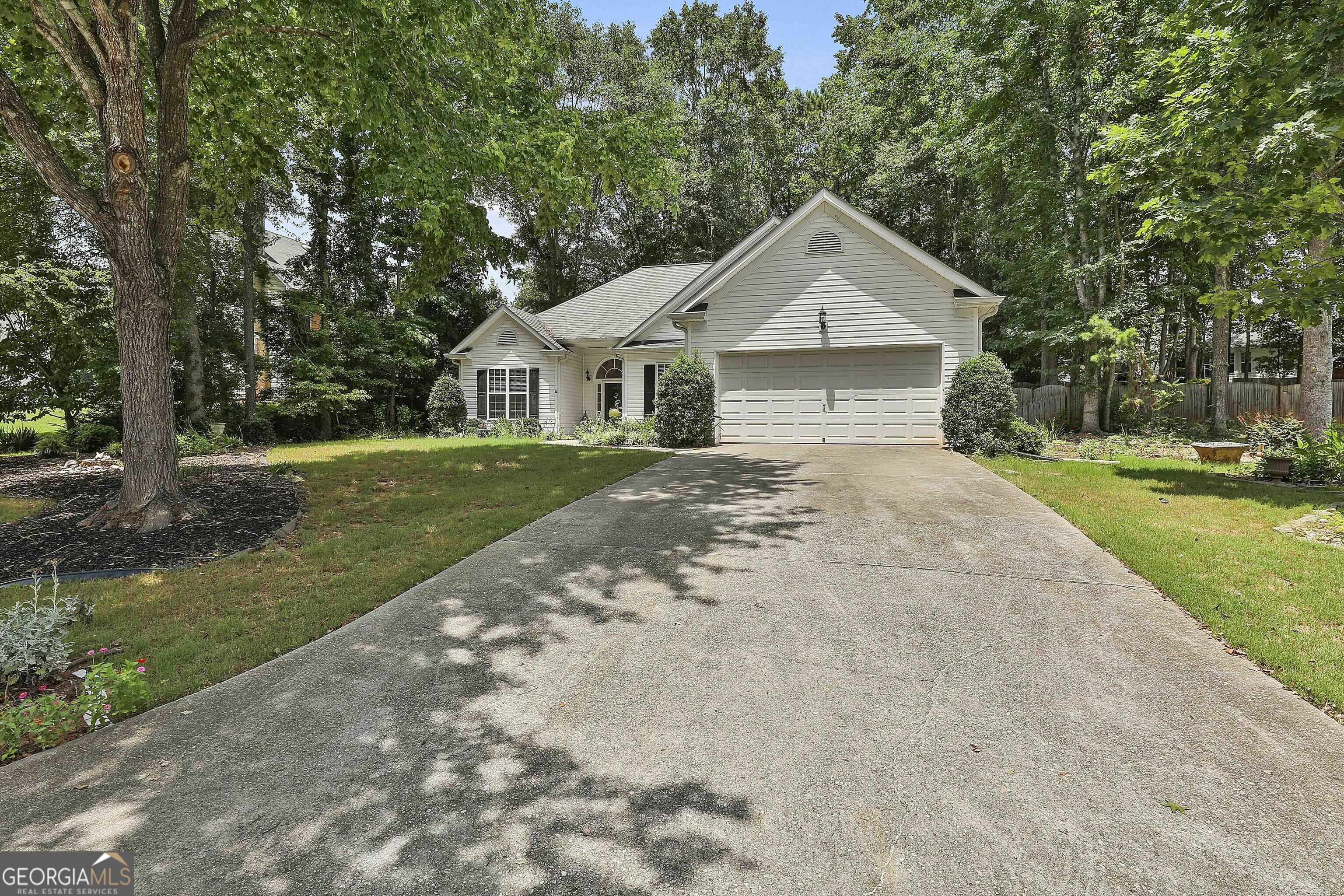 Property Photo:  205 Clifton Lane  GA 30269 