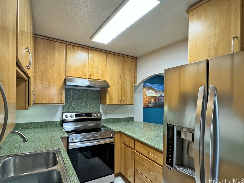 Property Photo:  46-078 Emepela Place I-205  HI 96744 