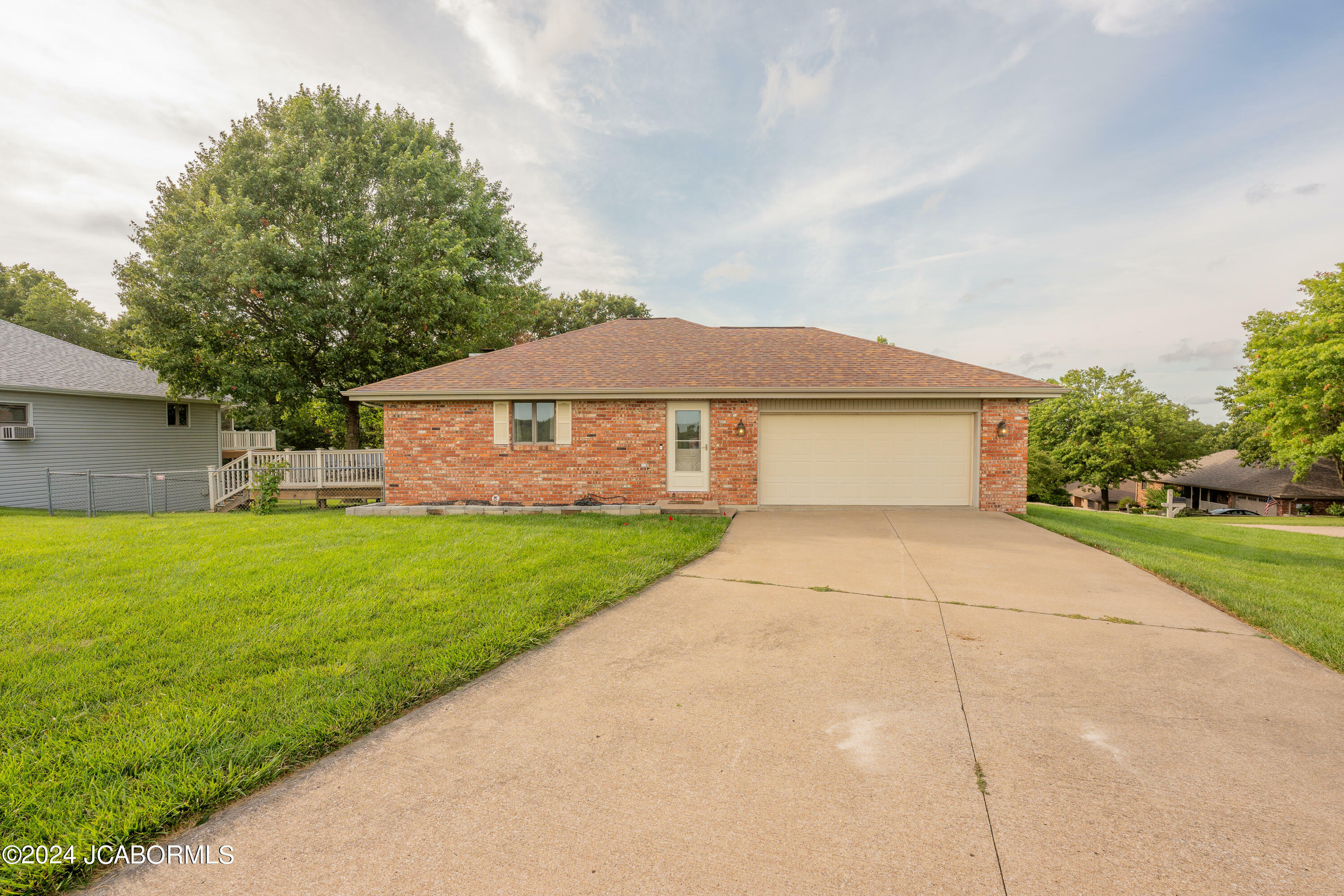 Property Photo:  101 Kingsbury Court  MO 65109 