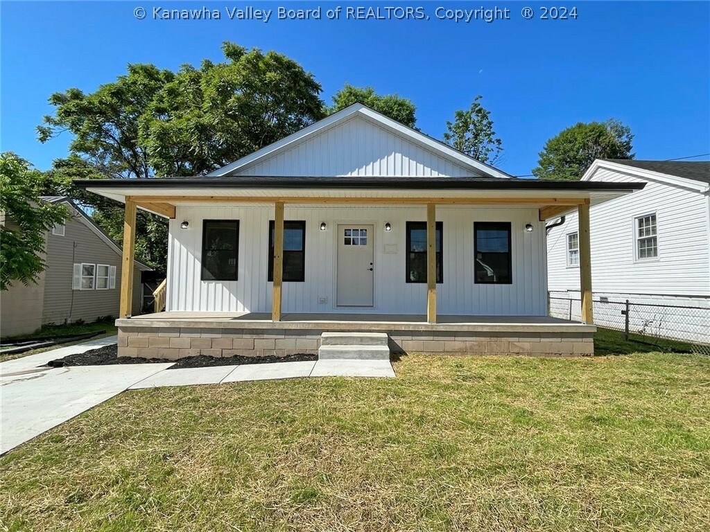 Property Photo: 2922 29th Street WV 25143