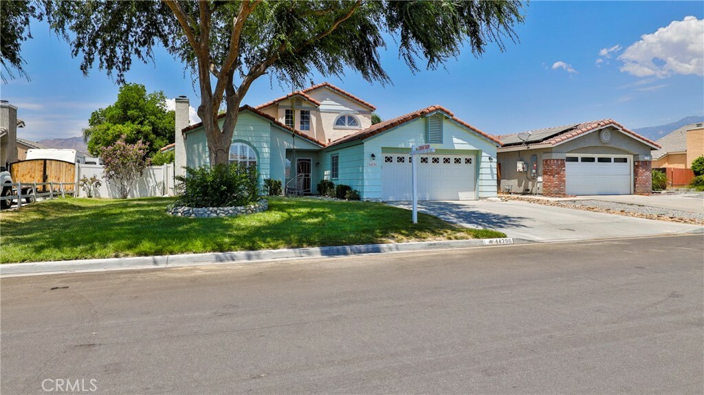 Property Photo:  44296 Compiegne Drive  CA 92544 