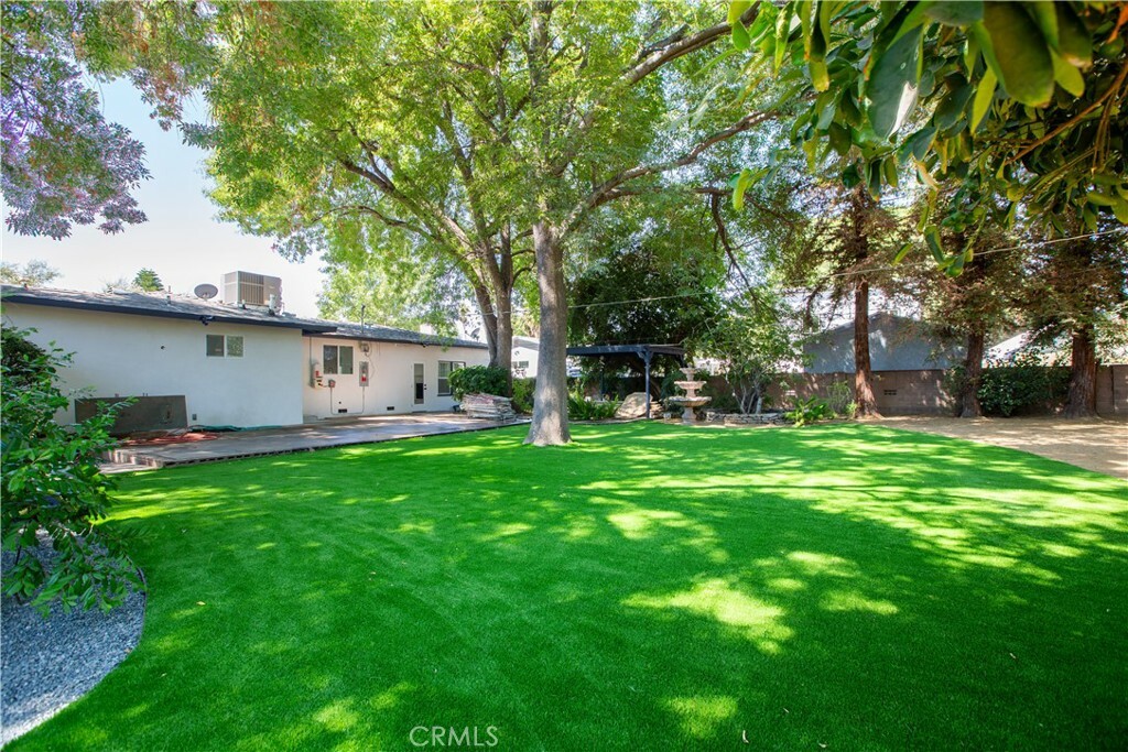 Property Photo:  19503 Cantara Street  CA 91335 