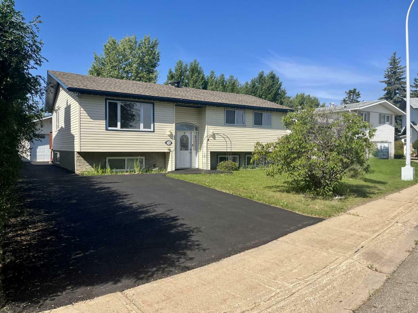 Photo de la propriété:  178 Highland Close  AB T9H 3T5 