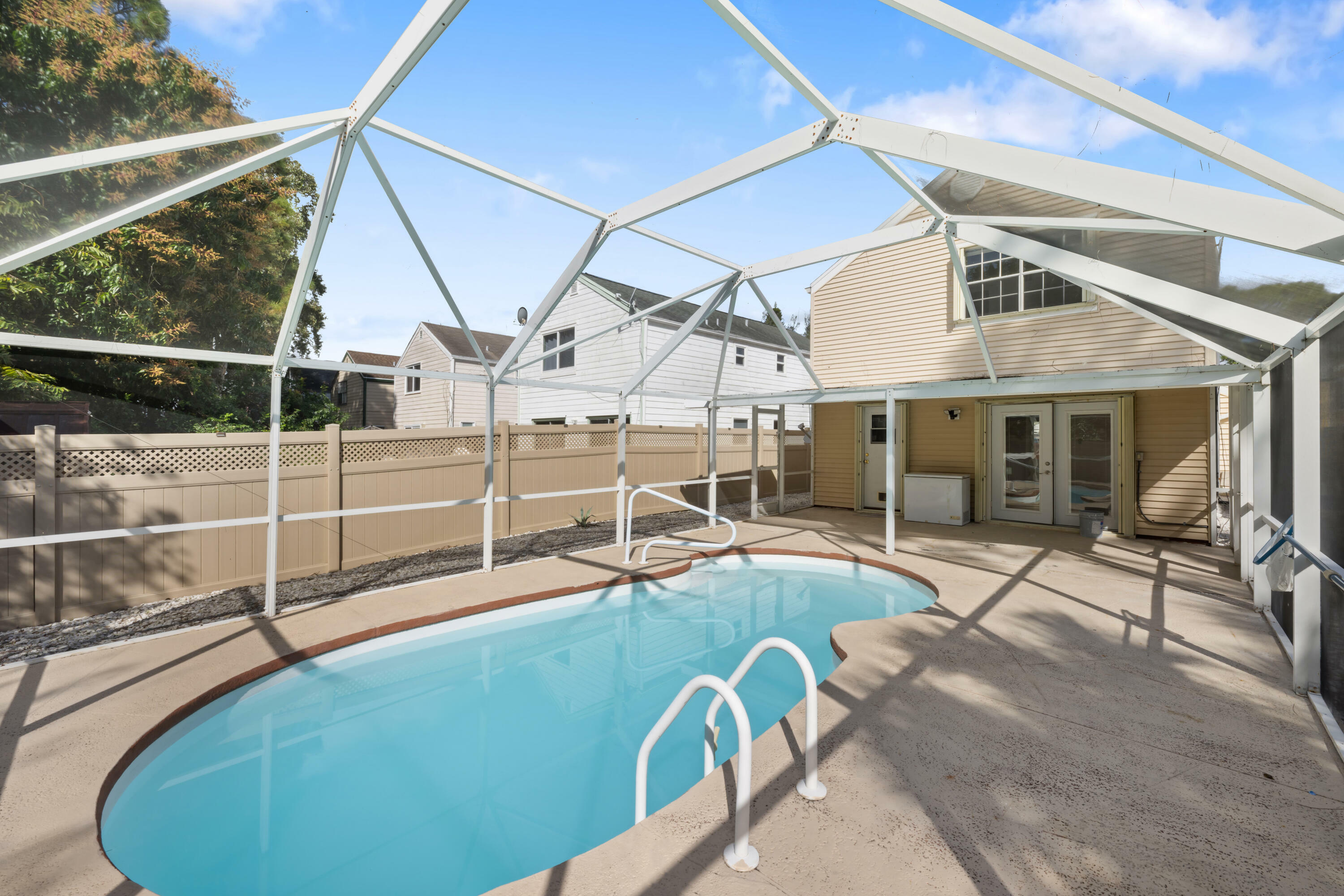 Property Photo:  5800 Rambler Rose Way  FL 33415 