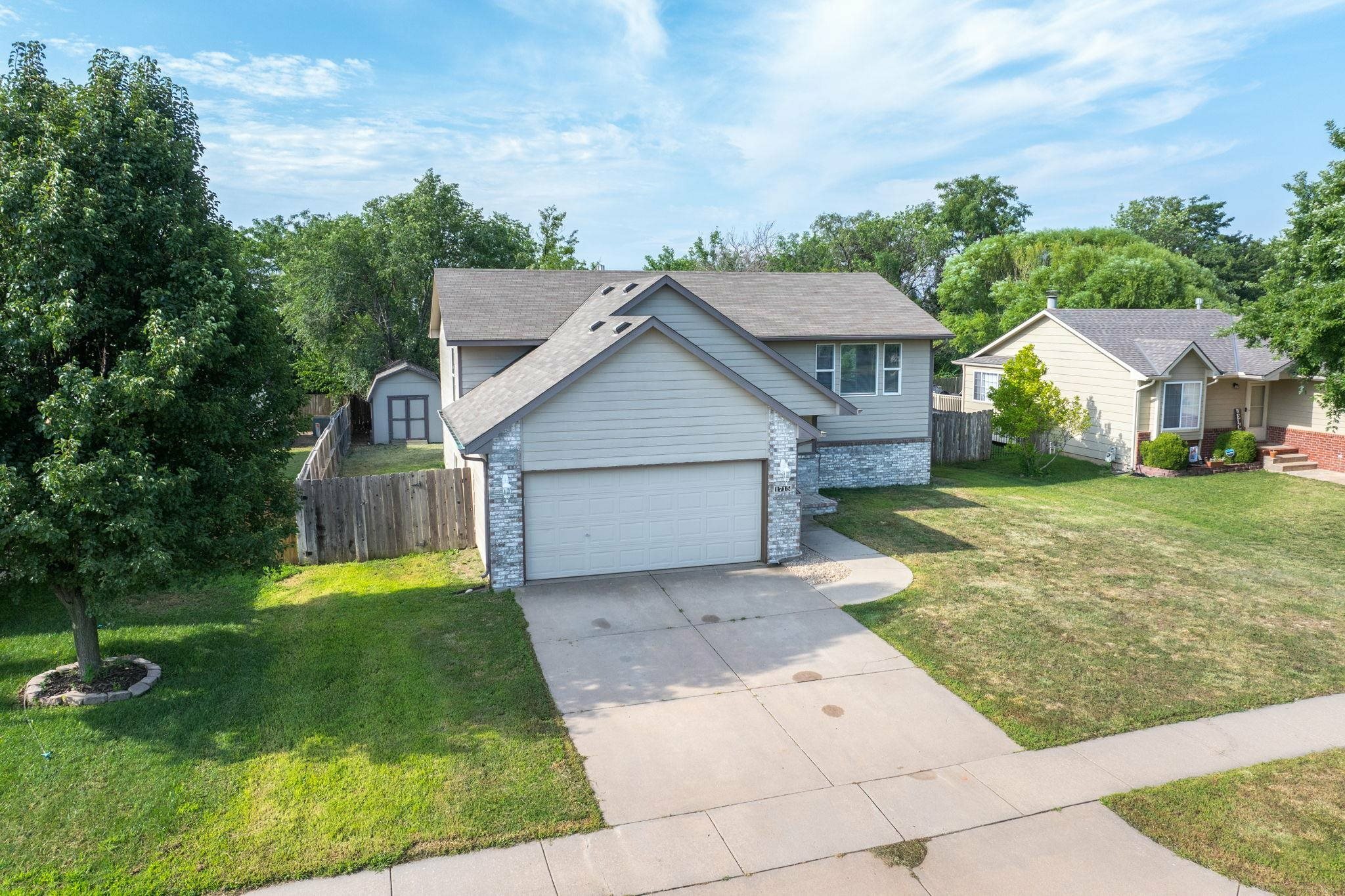 Property Photo:  1715 Summerwood  KS 67052 