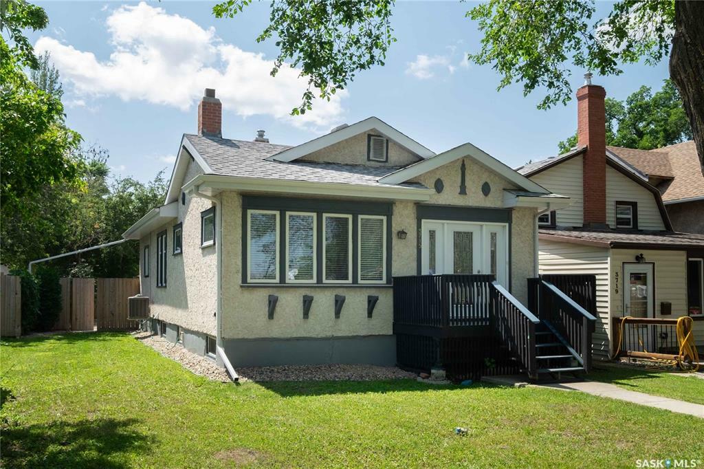 Photo de la propriété:  3715 Victoria Avenue  SK S4T 1M5 