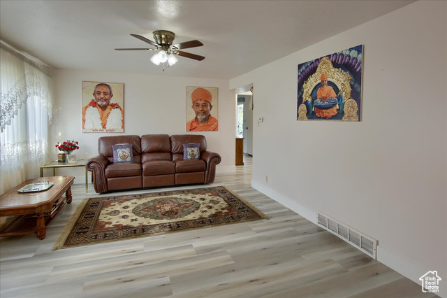 Property Photo:  518 E 5300 S  UT 84107 