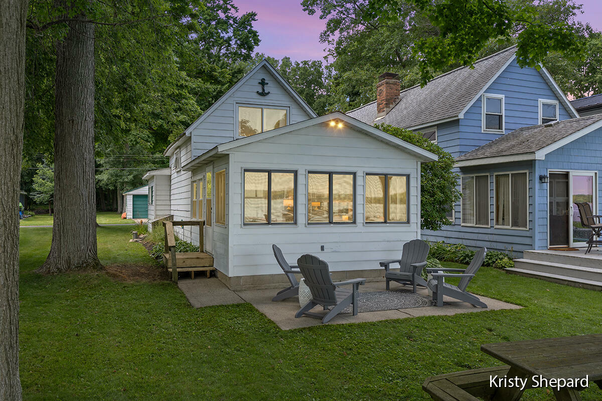 Property Photo:  3373 Sandy Beach Street  MI 49348 