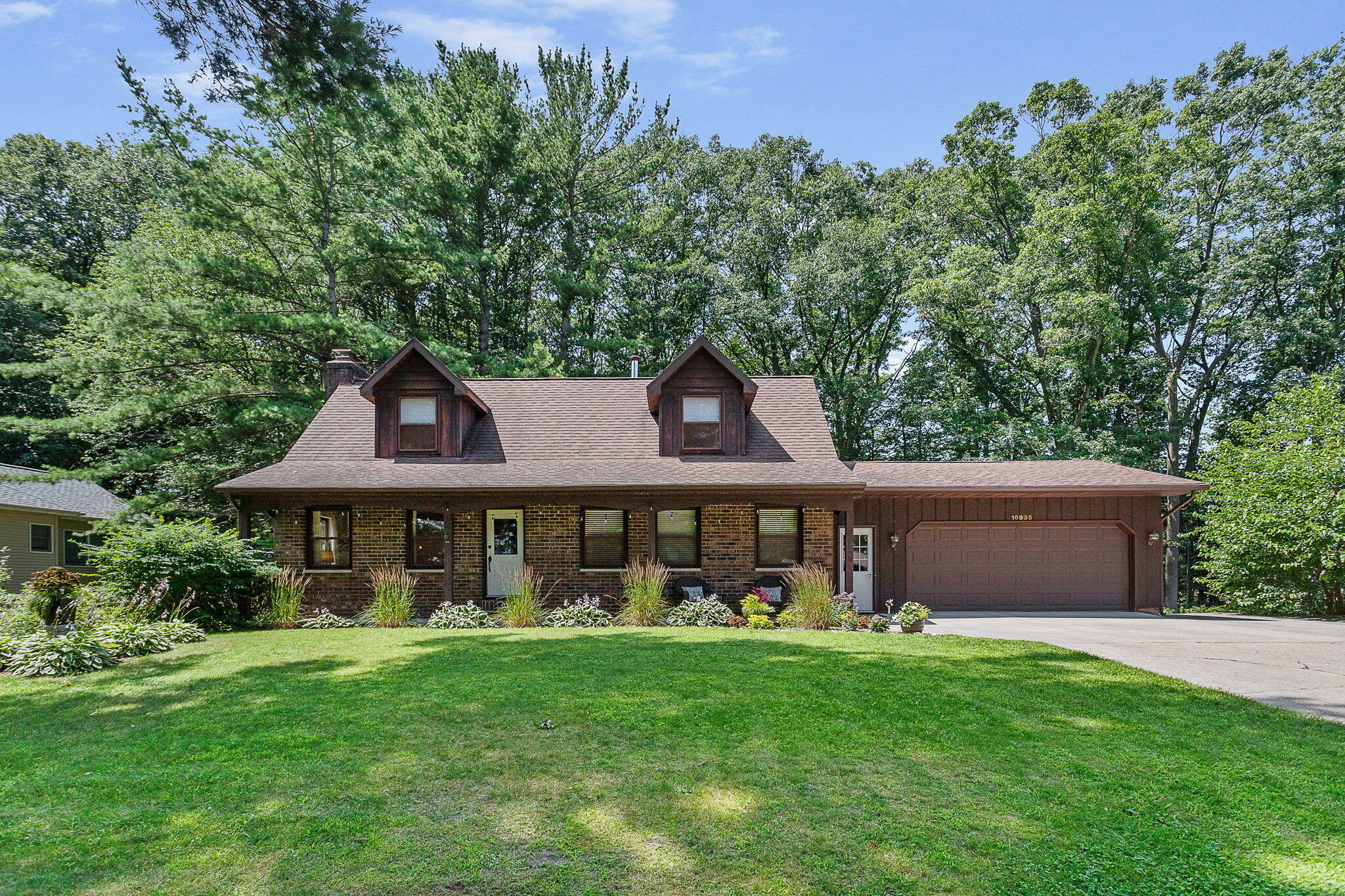 Property Photo:  16935 Timber Dunes Drive  MI 49417 