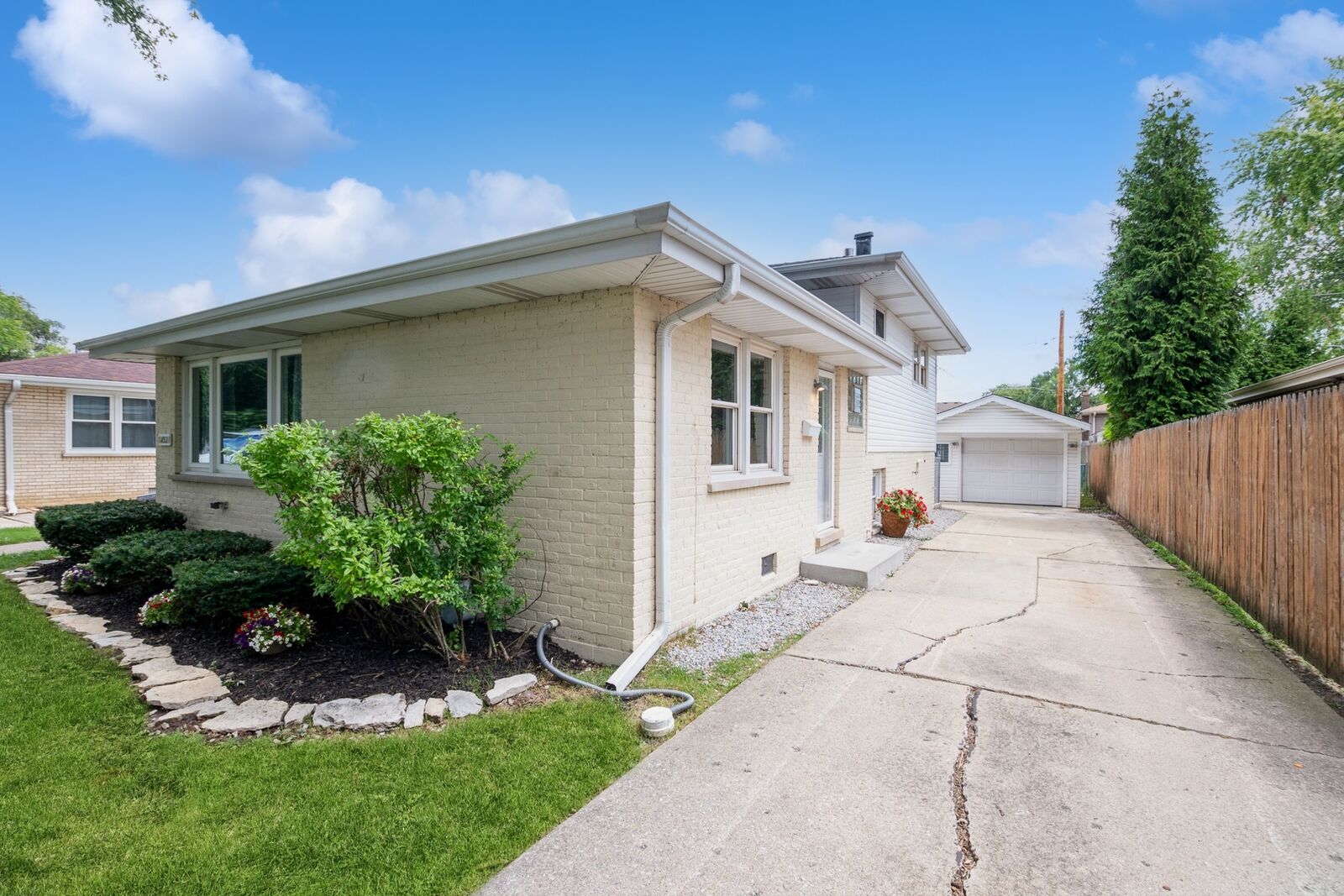 Property Photo:  14531 Kilpatrick Avenue  IL 60445 