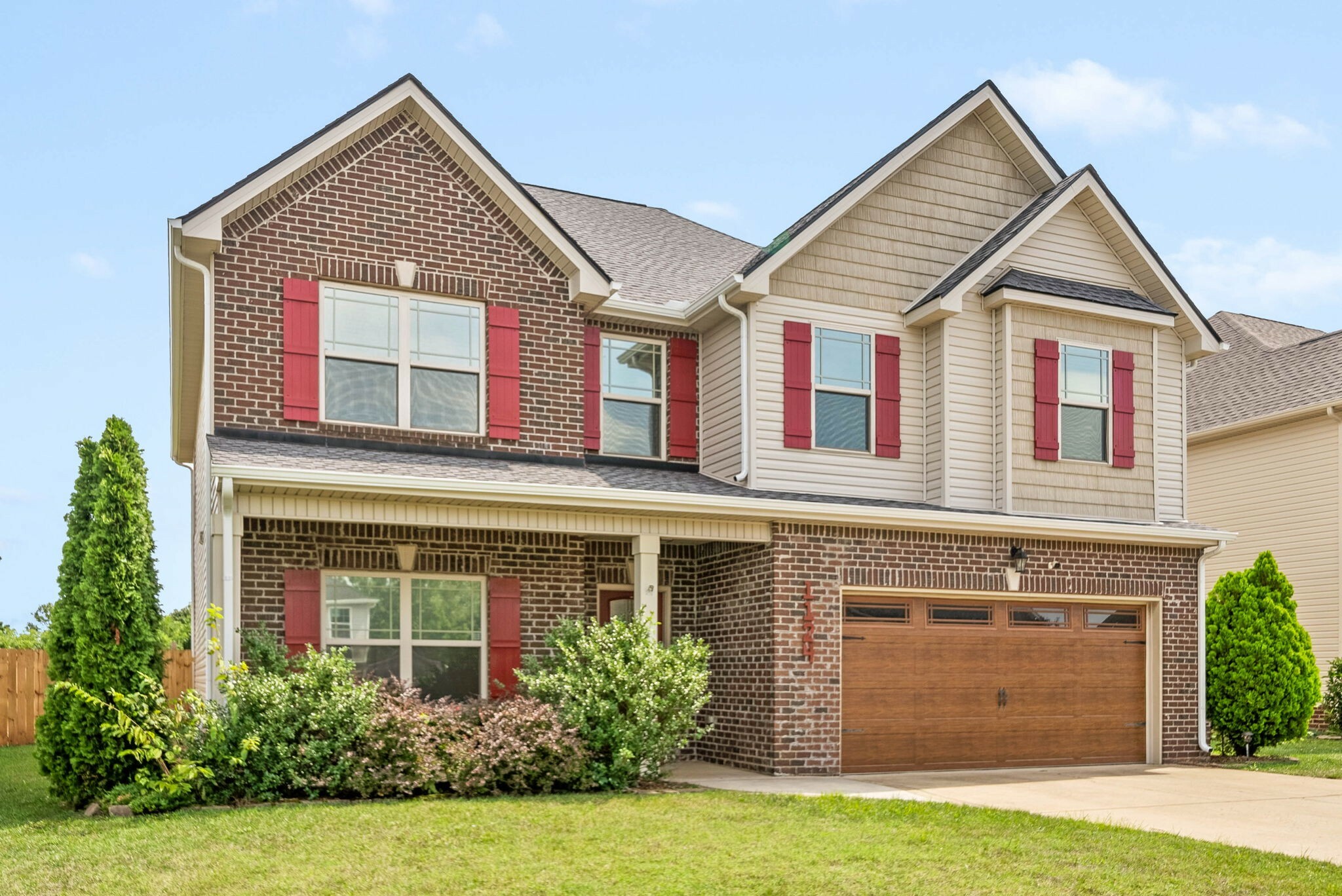 Property Photo:  1124 Henry Place Blvd  TN 37042 