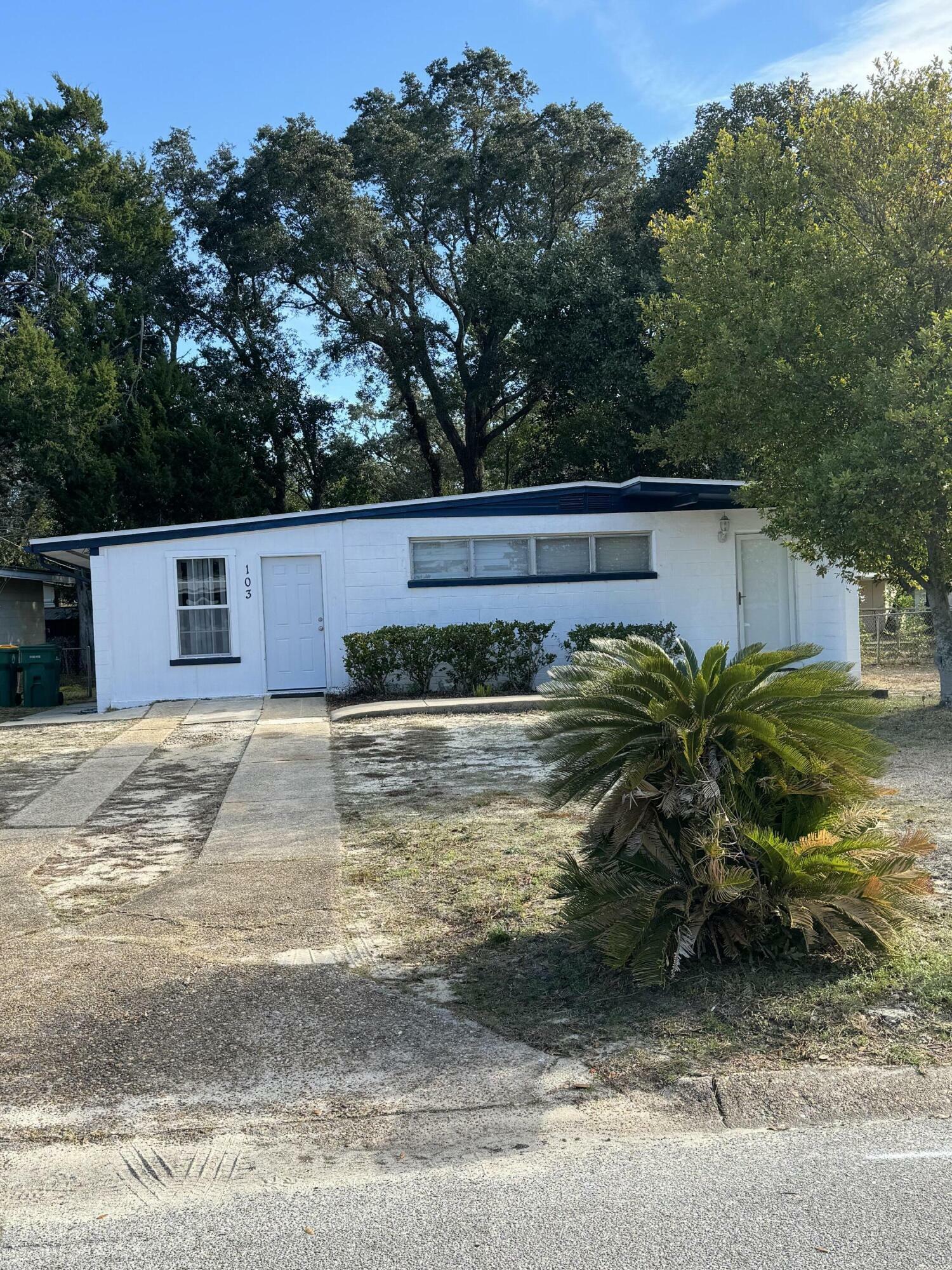 Property Photo:  103 Dell Road Road  FL 32547 