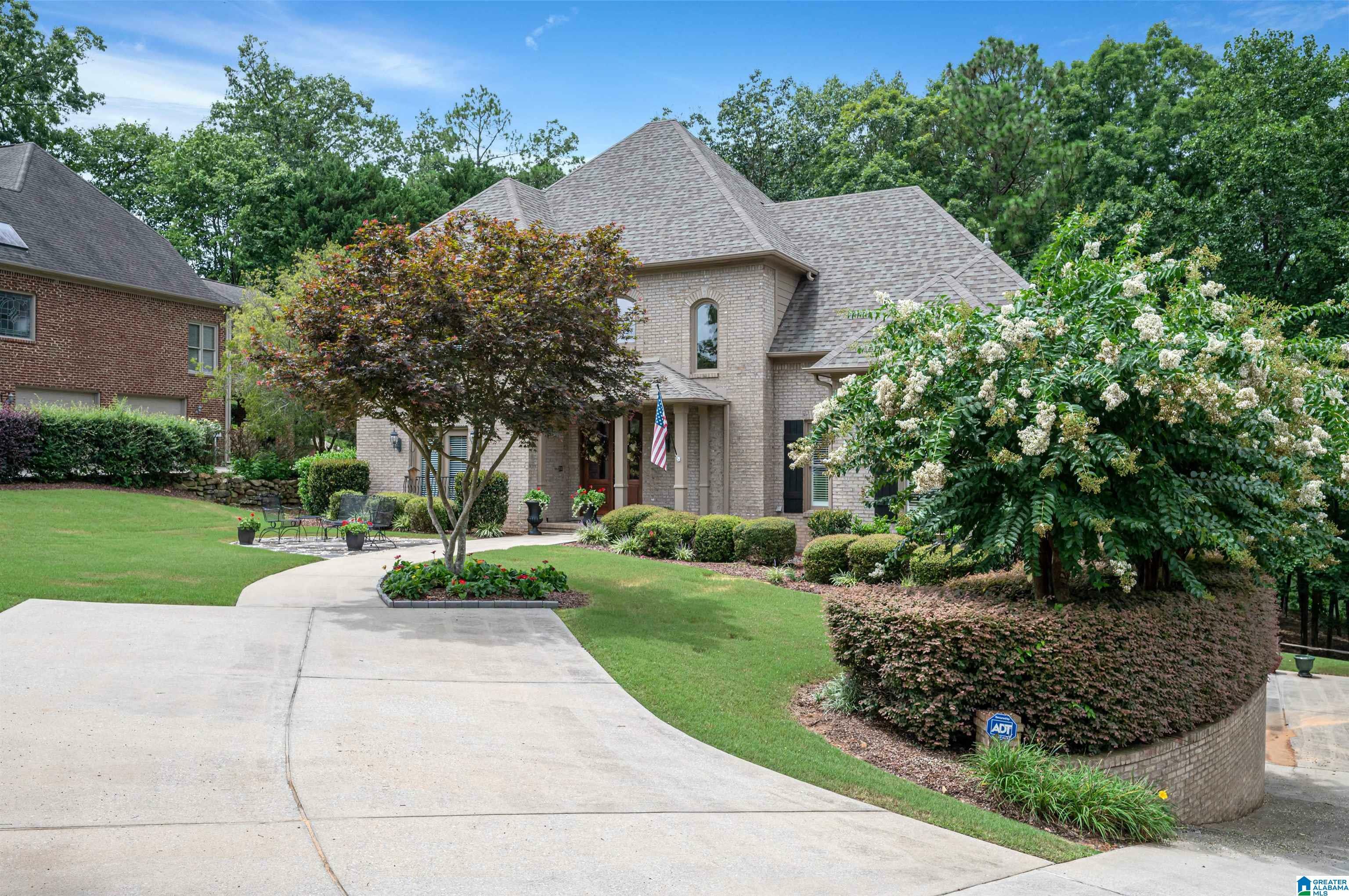 Property Photo:  511 Highland Park Circle  AL 35242 