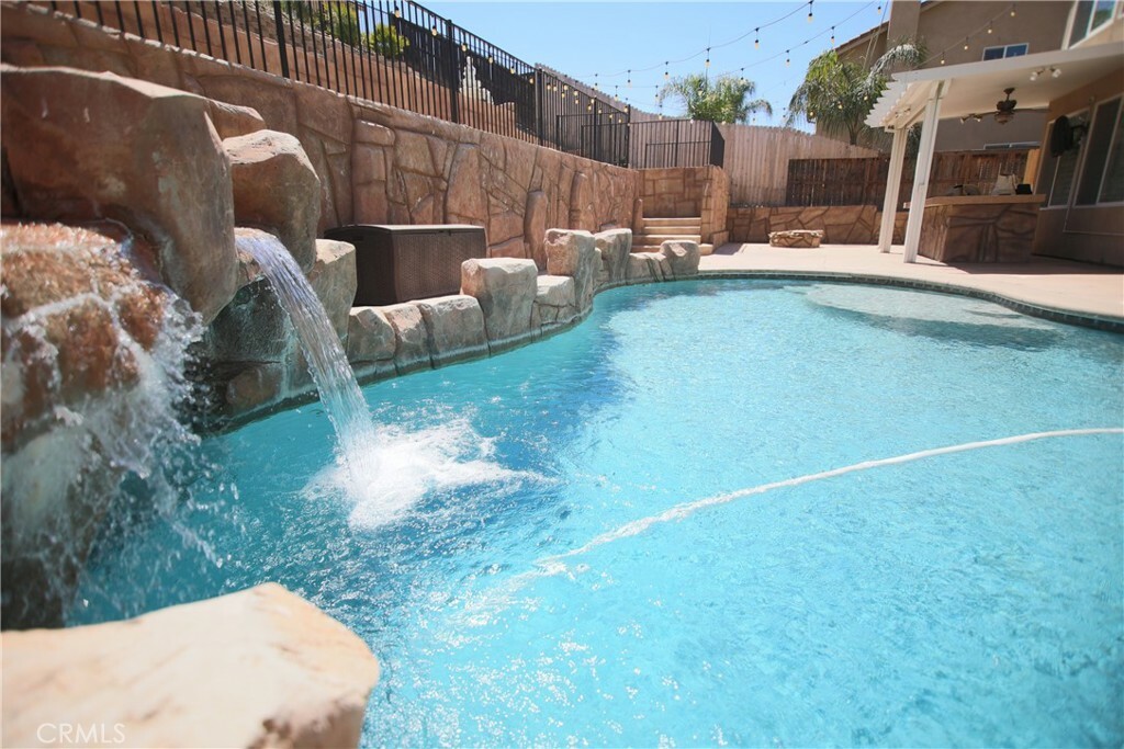 Property Photo: 27716 High Gate Court CA 92584