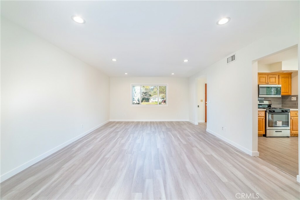 Property Photo:  8727 Monogram Avenue  CA 91343 