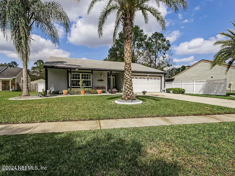 Property Photo:  6825 Candyroot Court  FL 32244 