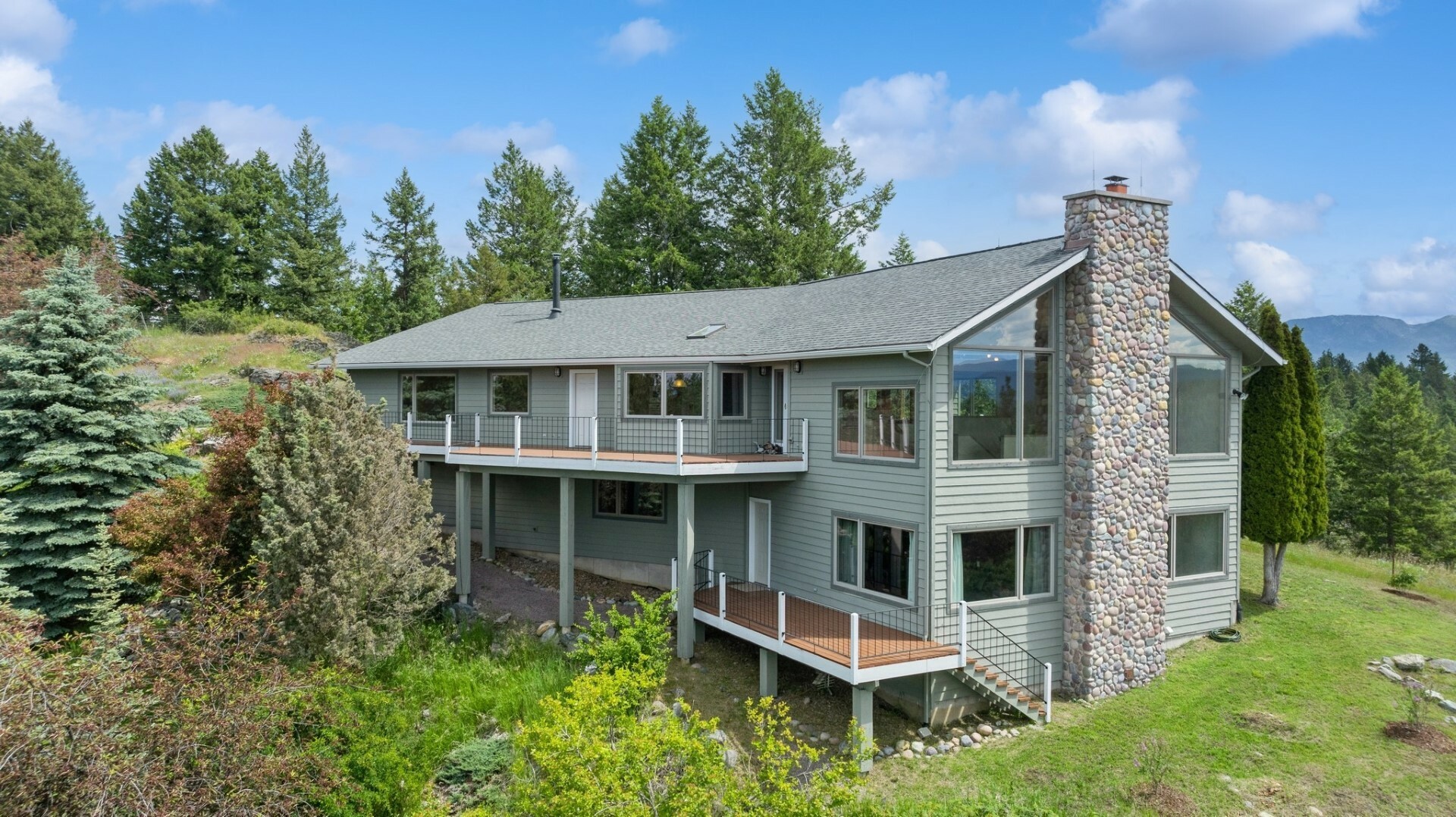 Property Photo:  253 Pine Needle Lane  MT 59911 