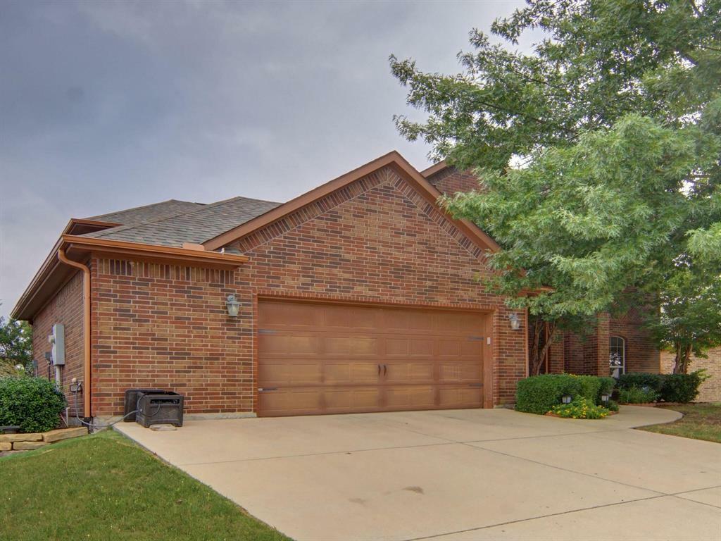 Property Photo:  1621 Silverstone Drive  TX 76087 