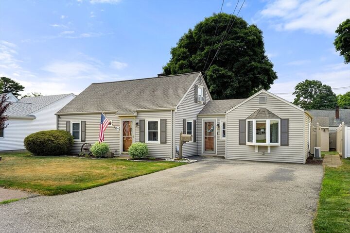 Property Photo:  9 Anthony Rd  MA 01960 
