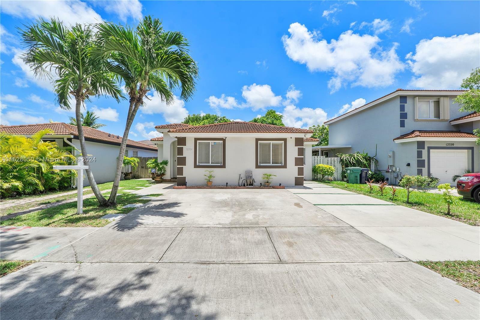 Property Photo:  12324 SW 251st St  FL 33032 