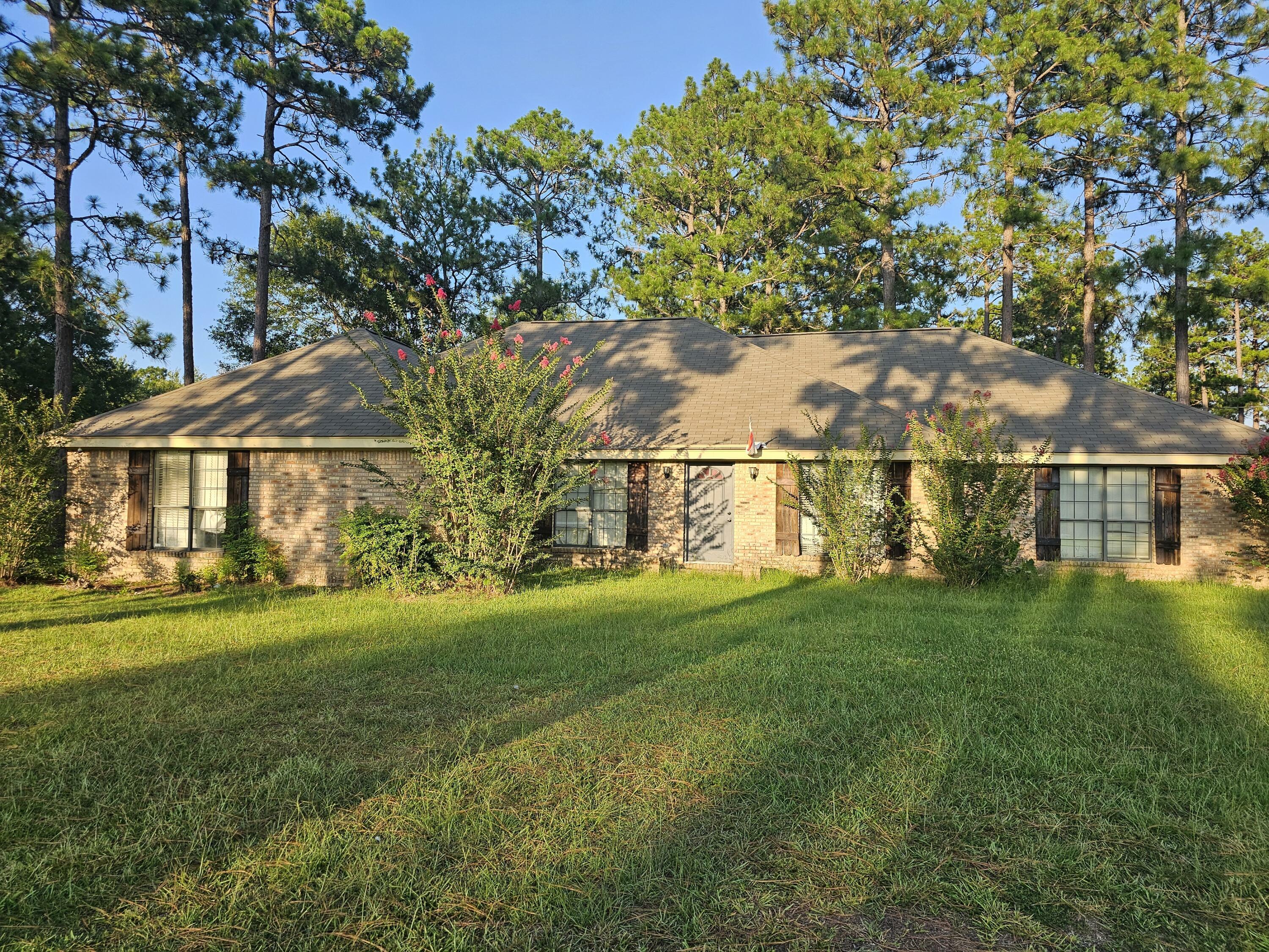 Property Photo: 11 Twin Lakes Rd. MS 39465