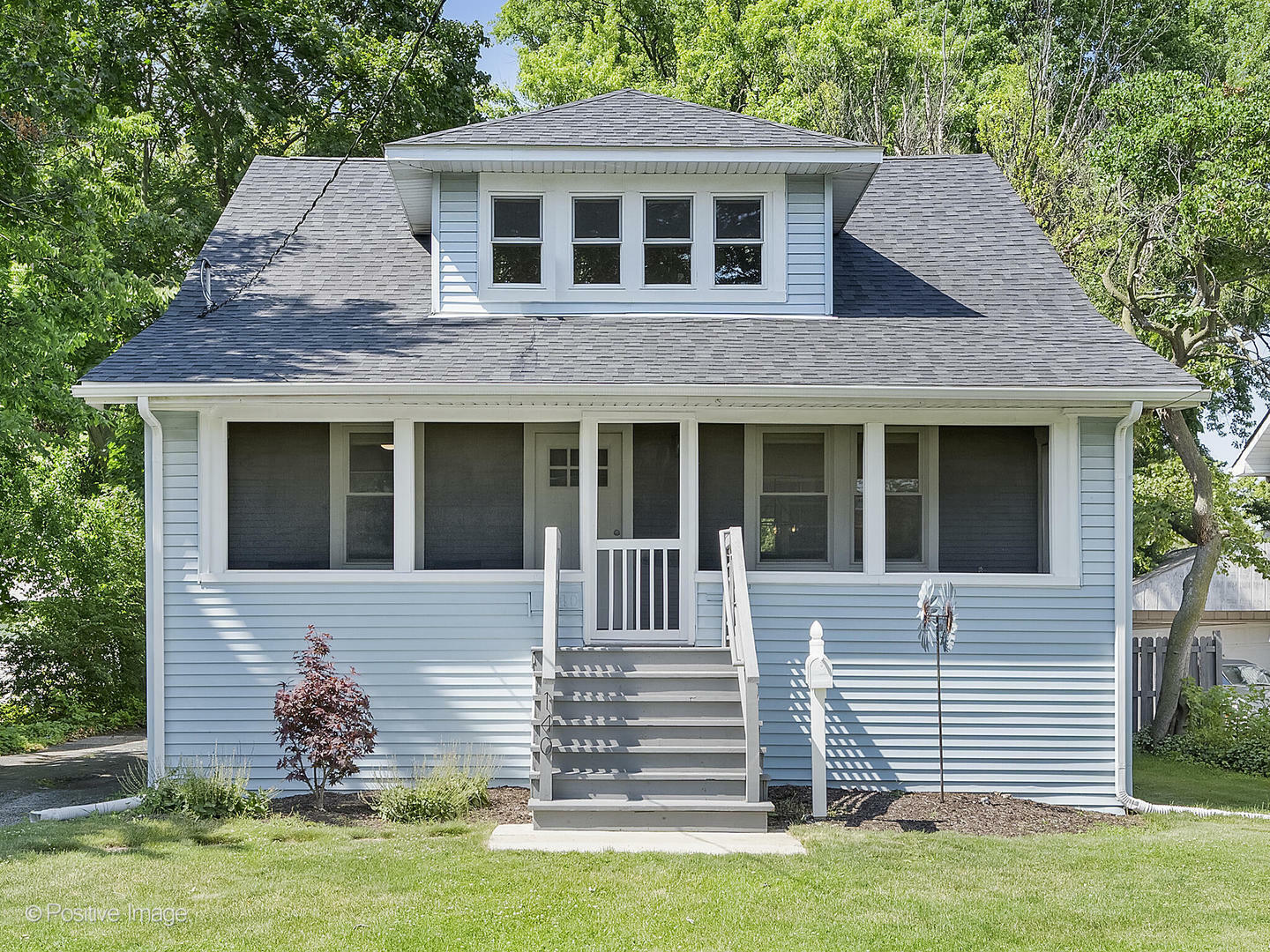 Property Photo:  140 W Grove Street  IL 60148 