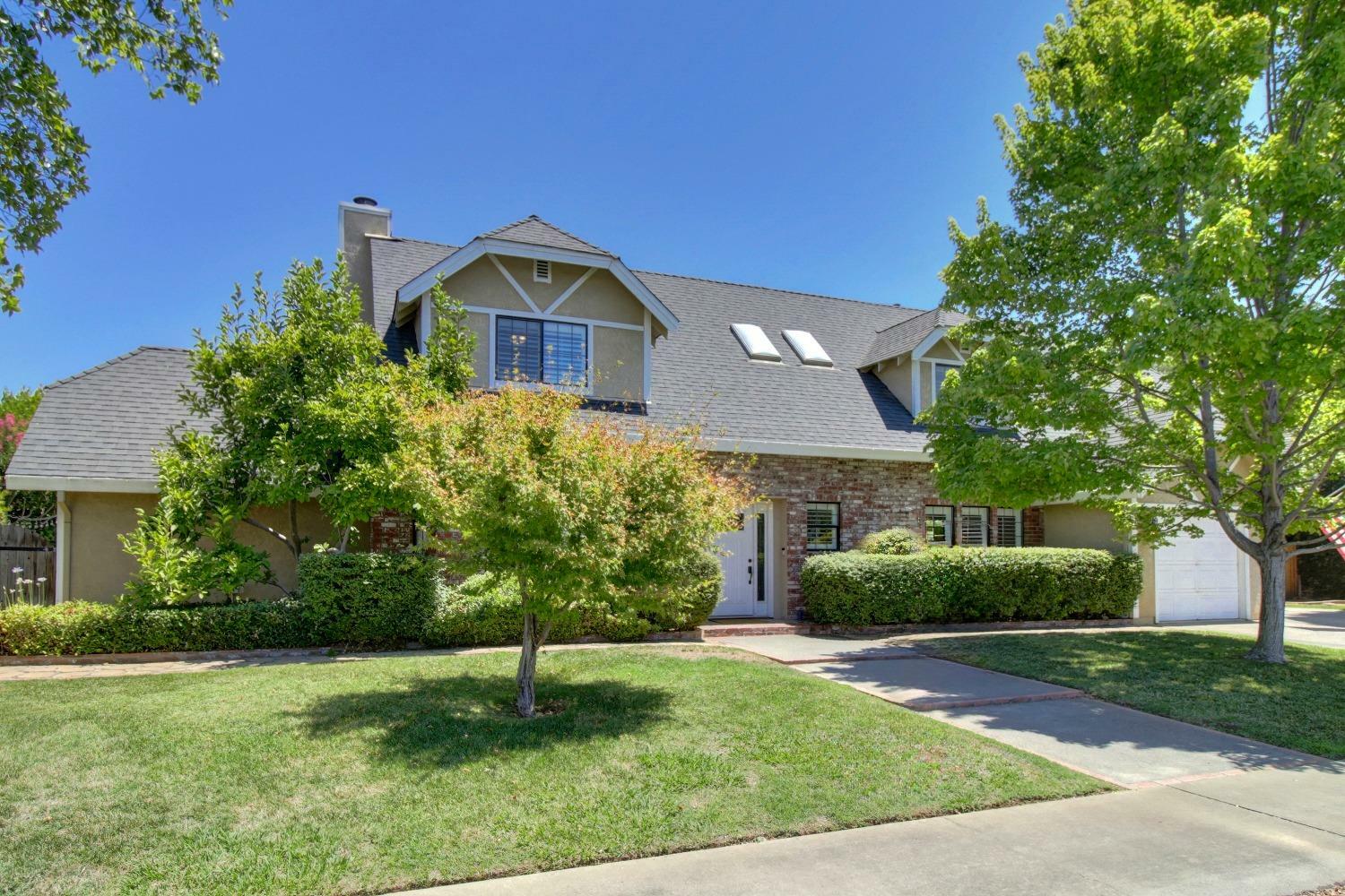 Property Photo:  3012 Clairidge Oak Court  CA 95821 