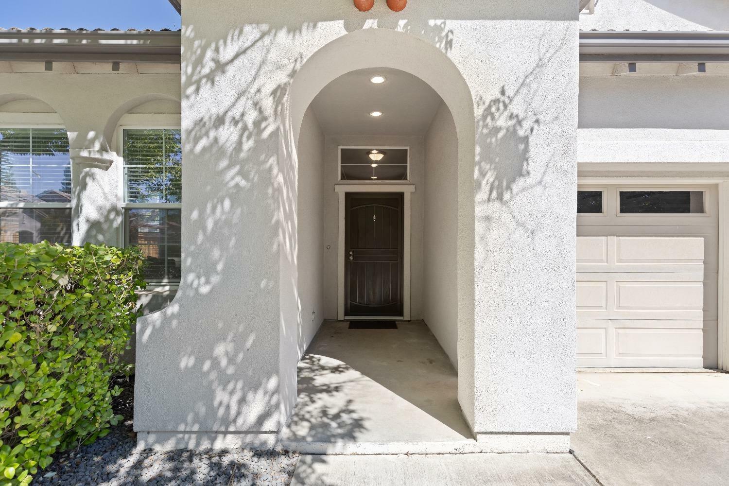 Property Photo:  2509 Century Oak Drive  CA 95648 